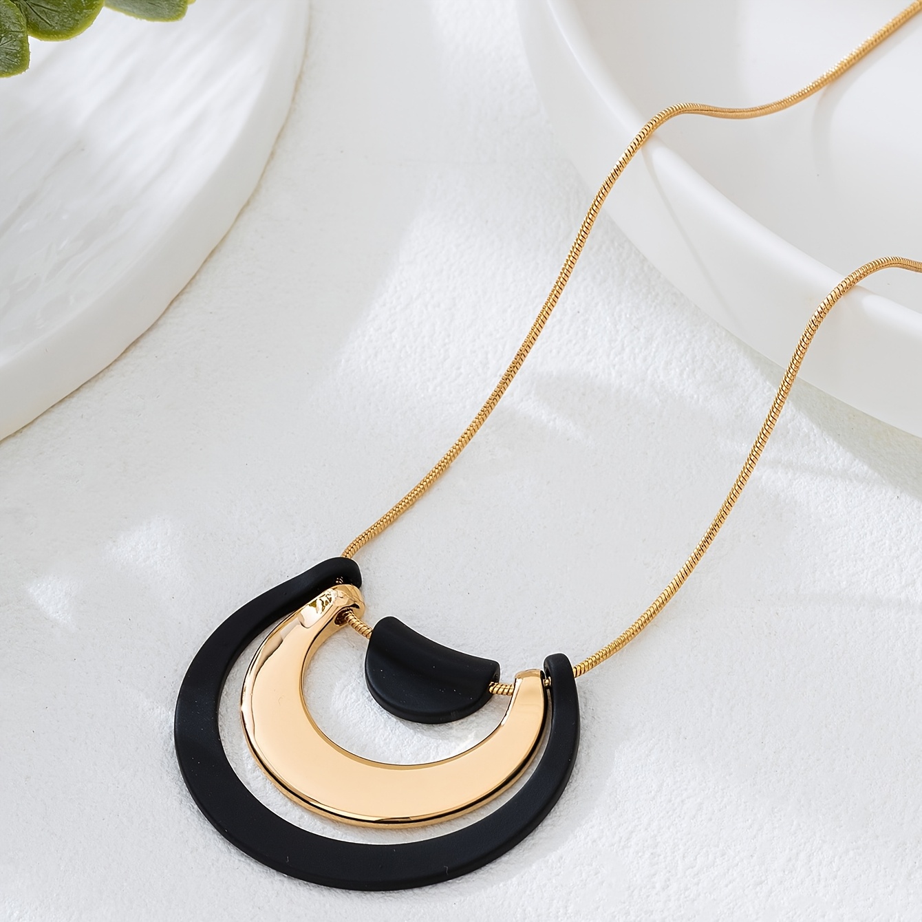 U-Shaped Necklace, Vintage Geometric Minimalist Design